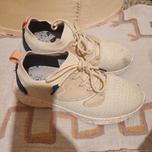 Vessi Cream and Blue Knit Sneakers